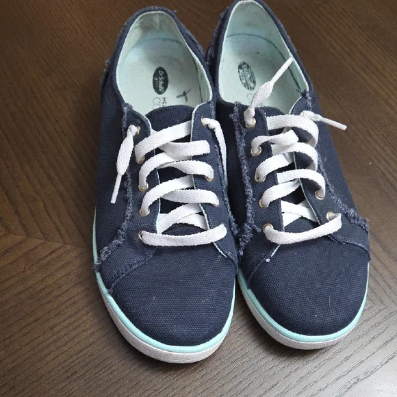 Dr. Scholl's Dark Blue Sneakers with White and Teal Accents - Picture 2 of 8